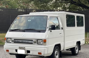 Selling White Mitsubishi L300 2017 in Las Piñas