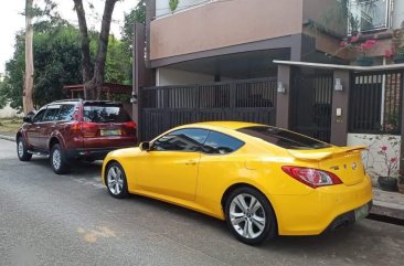 Selling Yellow Hyundai Genesis 2012 in Marikina