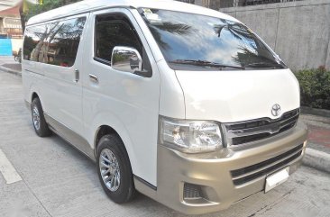 Sell Pearl White 2012 Toyota Grandia in Quezon City