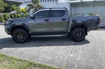 Selling Grey Toyota Hilux 2016 in Pasig