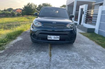 Sell Black 2010 Kia Soul in Valenzuela