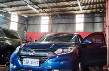 Selling Blue Honda Hr-V 2017 in Pasig