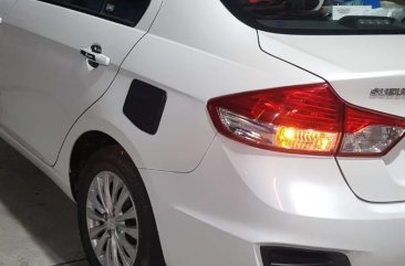 Pearl White Suzuki Ciaz 2018 for sale in Manual