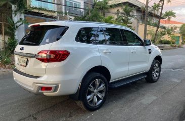 Selling Pearl White Ford Everest 2016 in Quezon City