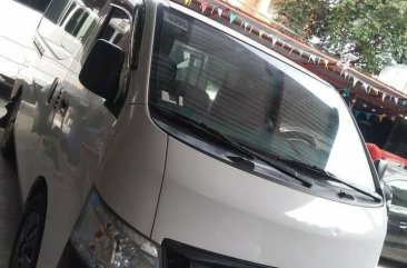 Selling White Nissan NV350 Urvan 2017 in Pateros