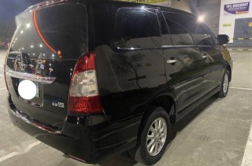 Black Toyota Innova 2013 for sale in Automatic