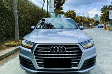 Silver Audi Q7 2017 for sale in Automatic