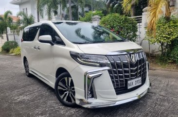Pearl White Toyota Alphard 2020 for sale in Malabon