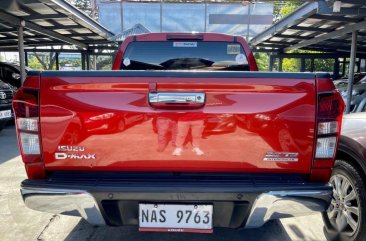 Red Isuzu D-Max 2017 for sale in Automatic