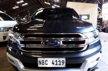 Selling Black Ford Everest 2018 in Pasig