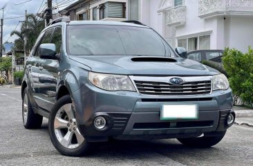 Grey Subaru Forester 2011 for sale in Automatic