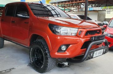 Selling Orange Toyota Hilux 2017 in San Juan