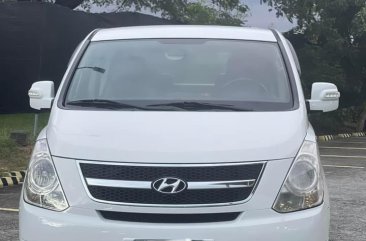 Selling Silver Hyundai Grand Starex 2012 in Las Piñas