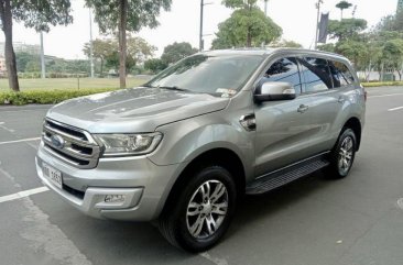Selling Pearl White Ford Everest 2017 in Pasig
