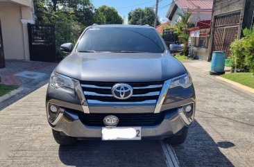 Selling Silver Toyota Fortuner 2018 in Las Piñas