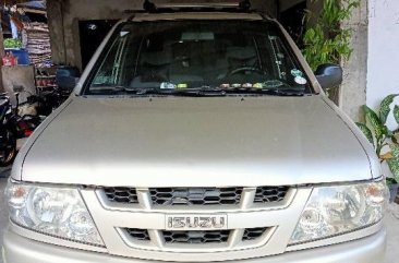 Silver Isuzu Crosswind 2006 for sale in Laurel