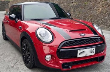 Sell Red 2015 Mini Cooper S in Pasig