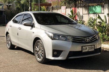 Selling Silver Toyota Corolla Altis 2014 in Quezon City