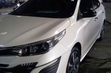 Selling White Toyota Vios 2018 in Manila