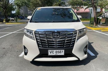 Pearl White Toyota Alphard 2017 for sale in Muntinlupa