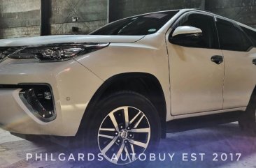 Selling Pearl White Toyota Fortuner 2019 in Las Piñas