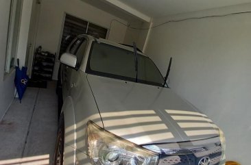 Selling Silver Toyota Fortuner 2011 in Parañaque