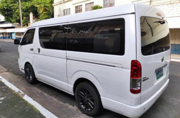 White Toyota Hiace Super Grandia 2013 for sale in Automatic