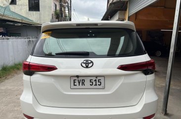 Pearl White Toyota Fortuner 2016 for sale in Santa Maria