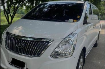 Pearl White Hyundai Starex 2015 for sale in Automatic