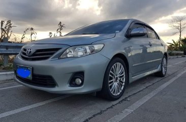 Pearl White Toyota Corolla Altis 2014 for sale in Maragondon