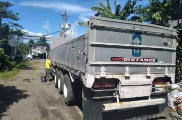 Selling Silver Mitsubishi Fuso 2015 in Manila