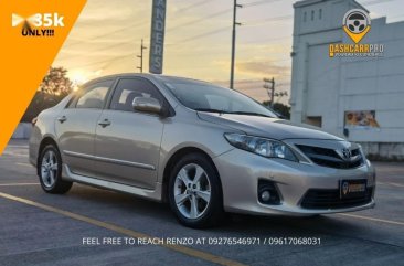 Selling Beige Toyota Corolla 2011 in Manila