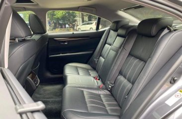 Silver Lexus ES350 2017 for sale in Pasig 