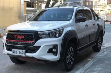 Selling White Toyota Hilux 2020 in Quezon