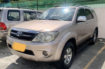 Pearl White Toyota Fortuner 2006 for sale in Balete 