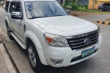 Selling Pearlwhite Ford Everest 2012 in Pasig