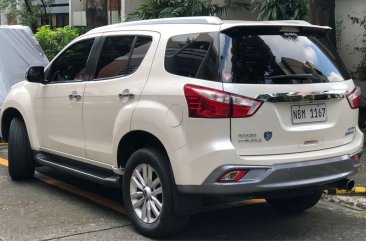 Sell Pearl White 2018 Isuzu Mu-X in Parañaque