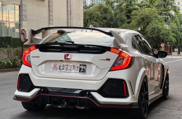 Sell White 2020 Honda Civic in Taytay