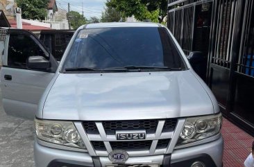 Sell Silver 2014 Isuzu Crosswind in Caloocan