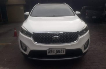 Sell Pearl White 2015 Kia Sorento in Pateros