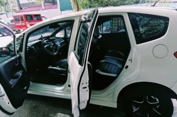 White Honda Jazz 2013 for sale in Automatic