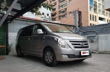 Silver Hyundai Starex 2017 for sale in Mandaluyong