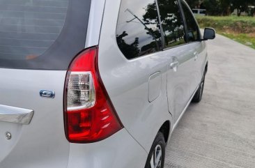 Selling Silver Toyota Avanza 2017 in Las Piñas