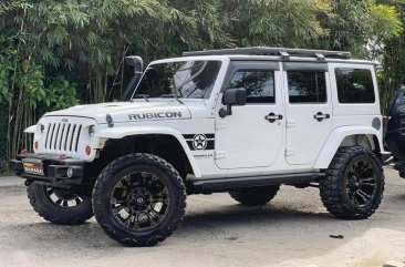 Selling White Jeep Wrangler 2014 in Quezon City