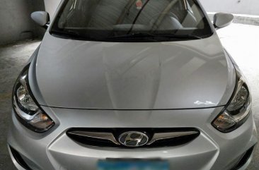 Selling Silver Hyundai Accent 2013 in San Juan