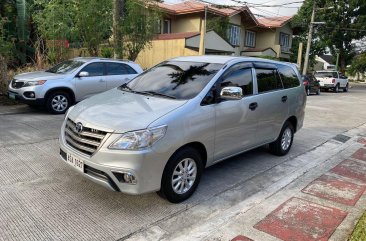 Selling Silver Toyota Innova 2015 in Quezon