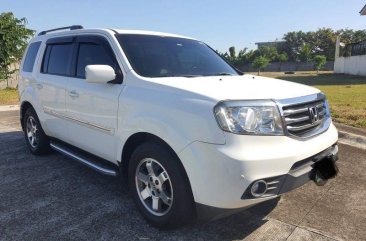 Selling White Honda Pilot 2013 in Malolos