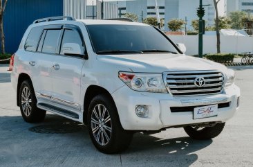 Pearl White Toyota Land Cruiser 2012 for sale in Quezon