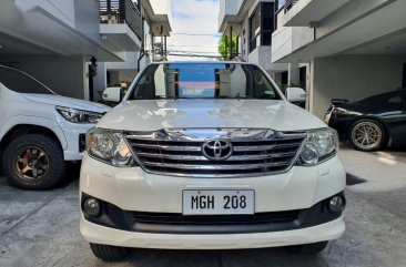 Selling White Toyota Fortuner 2014 in Quezon