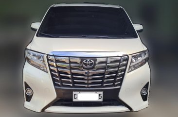 White Toyota Alphard 2008 for sale in Angono